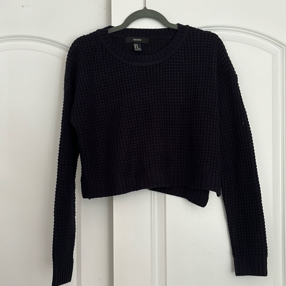 Navy blue cropped knitted long-sleeve sweater from Forever 21. Size M. - Picture 3 of 6